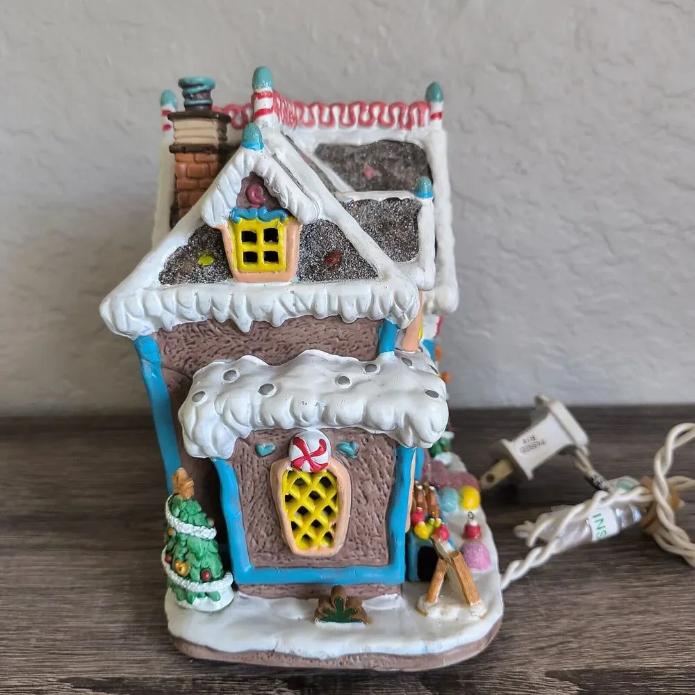 2005 LEMAX SUGAR 'N SPICE GINGERS ORNAMENTS WORKS AND LIGHTS UP - Picture 13 of 16
